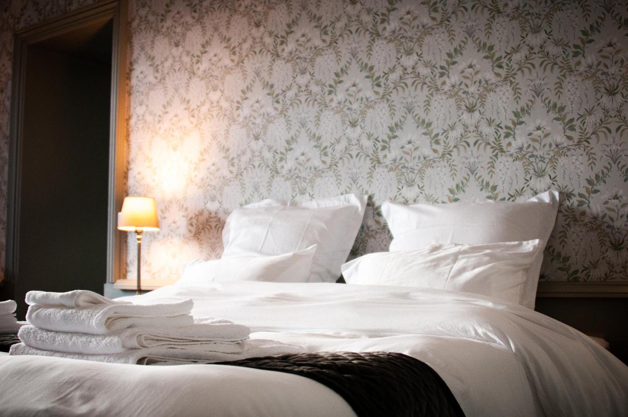 Domaine De La Briouse Bed & Breakfast Sanxay Екстериор снимка